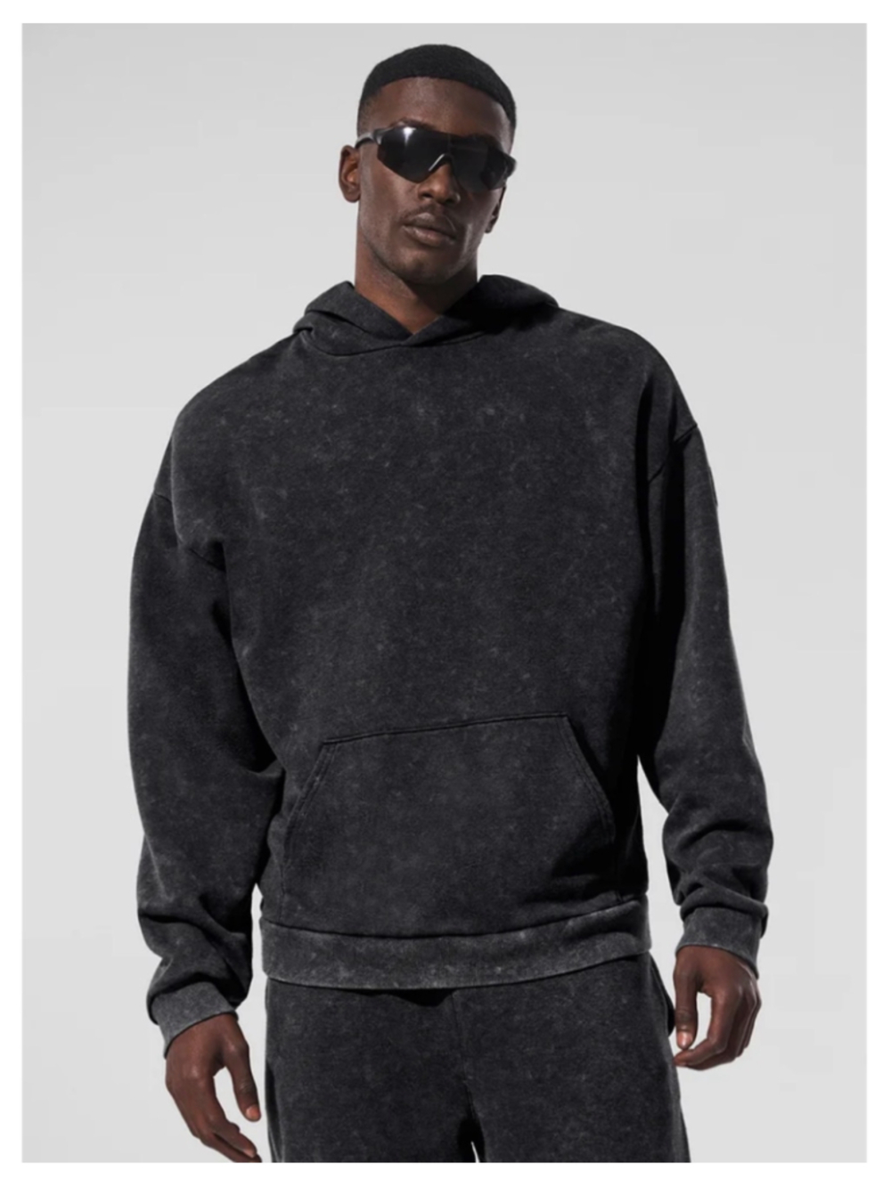 Men's Alo Yoga Chill Vintage Wash Hoodie, Size XL Black Wash